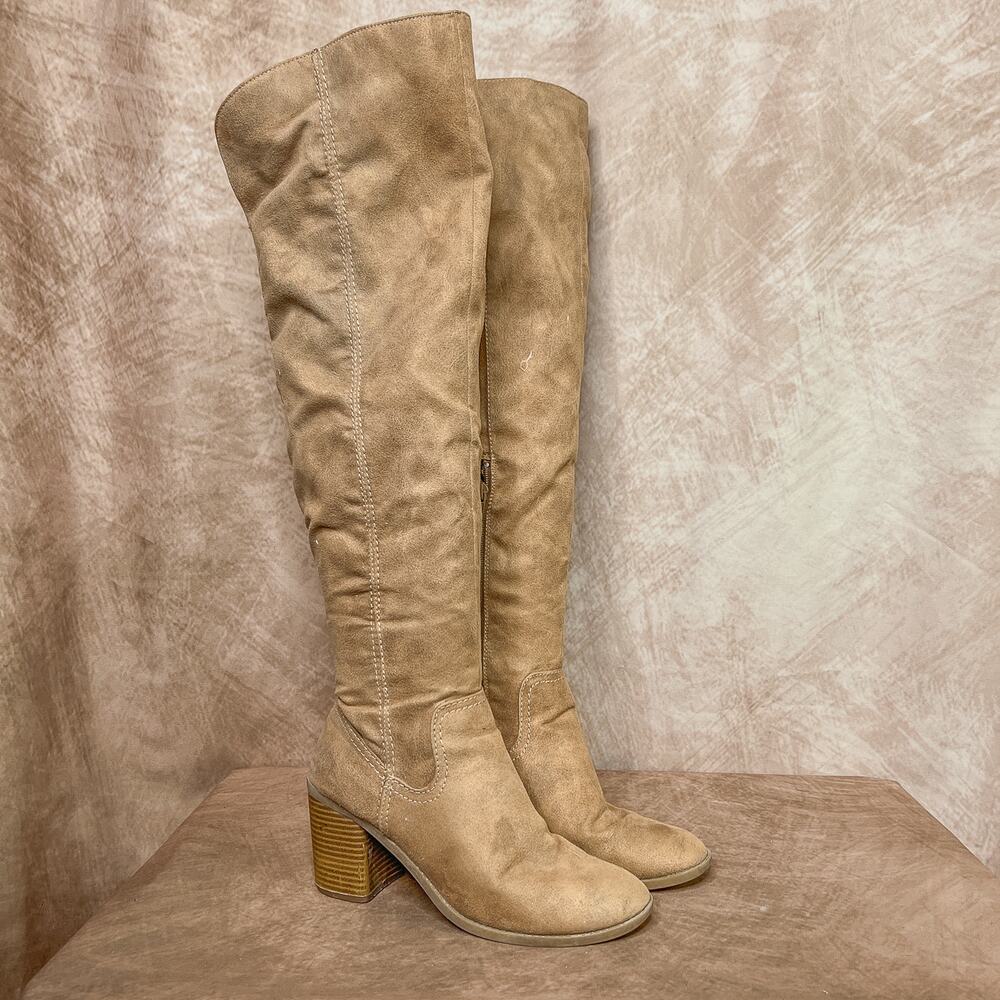 Y2K Fergalicious Knee High Boots Block Heel Faux Suede Tan Western Festival Boho